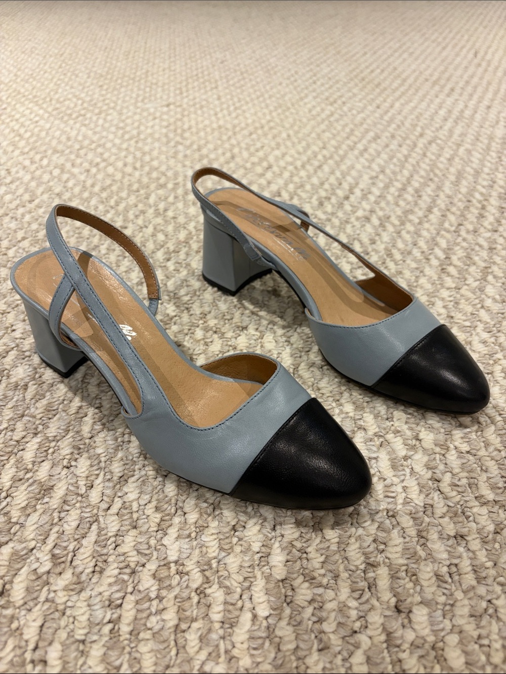 L'INTERVALLE Two-Tone Slingback Pumps in Light Blue and Black